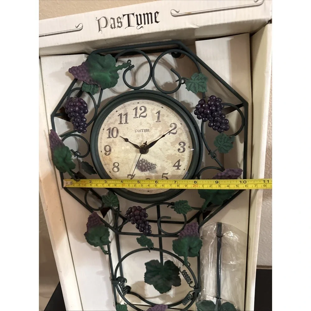 Vintage Clock hanging wall Metal Purple Grapes Green Ivy Pendulum Cottage 18 In